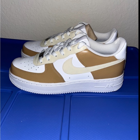 Brand New In The Box. Nike AF1. Custom color: latte - Picture 3 of 4
